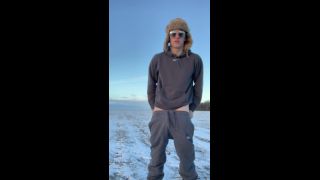 Loganwall () - cold winter season trying to stay warm my sack is tight from the cold would you wan 24-01-2020-9