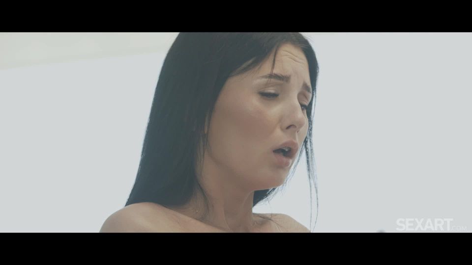 Simon Kitty - Busty Brunette Passion Beauty Sex (Brunette girls porn)