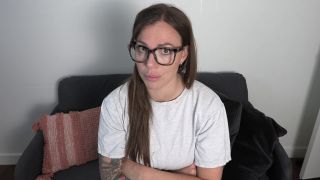 yogabella Mommy Goes Wild for Huge Cock-2