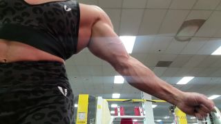 MuscleGeisha () Musclegeisha - quick clip from todays biceps and back workout its as dense as it looks 21-01-2022-2