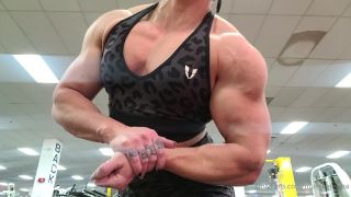 MuscleGeisha () Musclegeisha - quick clip from todays biceps and back workout its as dense as it looks 21-01-2022-9