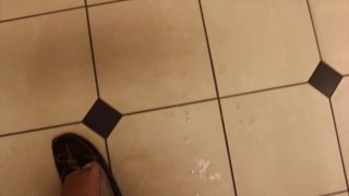 porn clip 21 Bathroom Squirt on solo female serbian femdom-9