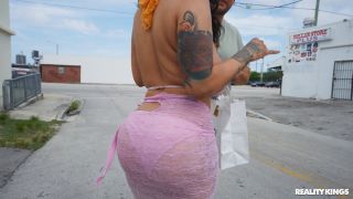 Advoree - A Public Vibing - Big Tits-2
