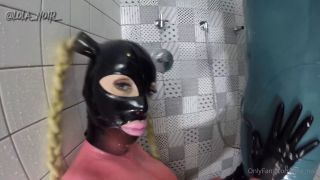 [GetFreeDays.com] Latex shower with Rubber Jeff latex ass porn-8