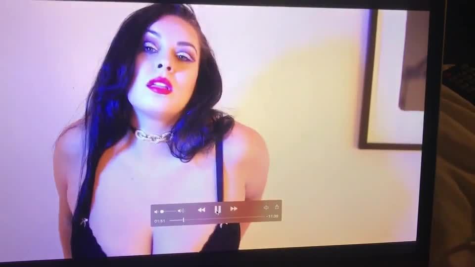 Anastasia Lux () Anastasialux - watching myself and my sexy videos on my laptop x 28-02-2018