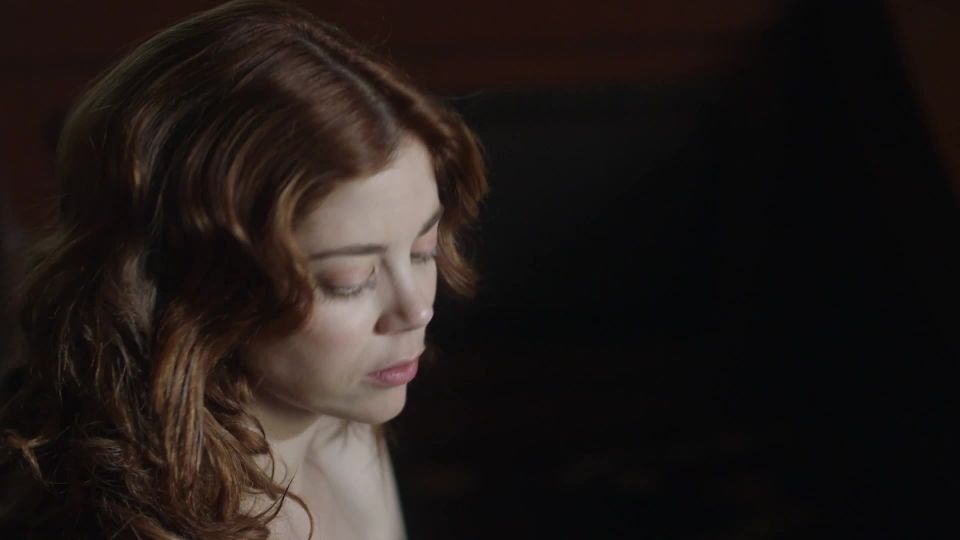 Charlotte Hope – The Spanish Princess s01e08 (2019) HD 1080p!!!