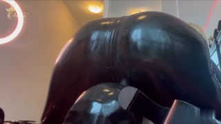 Femdom porn   Handjob Caribbean Mistress Mystique - Facesat And Milked By Ebonatrix -4