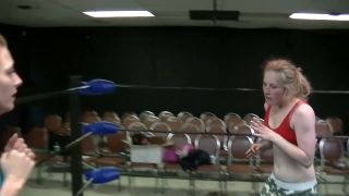 Paisley Pain vs Sammie Extreme Slapping Catfight-8