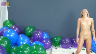 Custom Fetish - JoJo Pin Pops Sit Pops NUDE 4K - Fetish-6