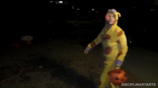 Trick Or Heat 3: Frog Vs. Bratdog Download New Porn Vide...-0