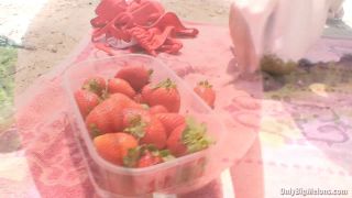 029 - Busty Ellen.-5