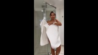 Daniela Ruiz (danielaoficial18) Shower B G Onlyfans (Pornstar)-3