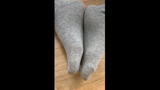 Spy on my smelly feet in grey socks , FOOT FETISH Amateur!-1