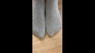 Spy on my smelly feet in grey socks , FOOT FETISH Amateur!-2