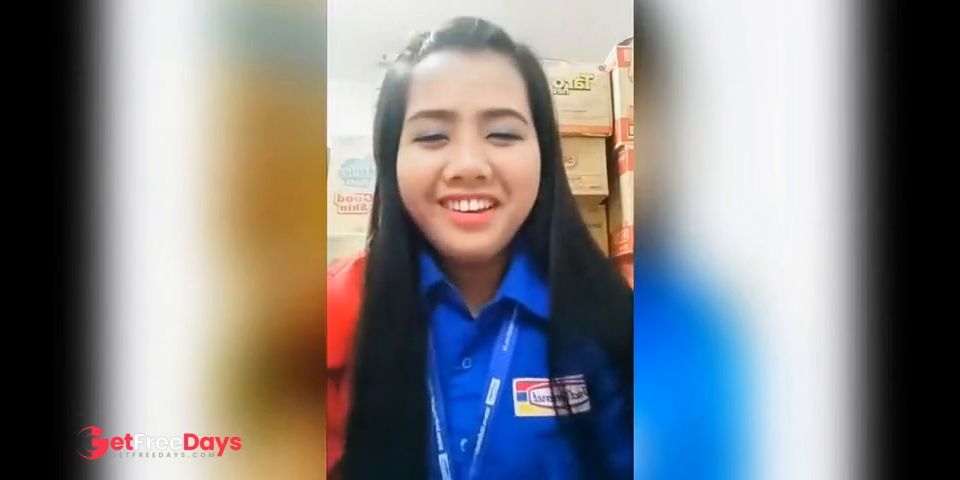 Karyawan Indomaret Live diGudang