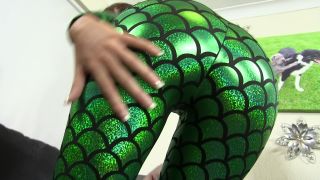 online clip 18 big ass milf anal cock Shiny Catsuit Ass Worship, ass grinding on fetish porn-9