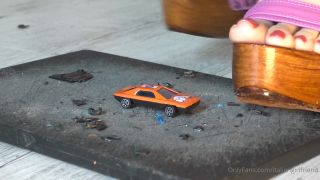 Hardcore porn Italian Girlfriend Italian Girlfriend aka italiangirlfriend - 07-14-2022 OnlyFans Video - Wooden hand made platform over some can toy cars video-5