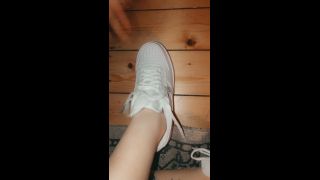 JessicaLou - jessicalousg () Jessicalousg - for my foot lovers also thank you so much zay for the new trainers 25-10-2019-3