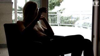 Jenny Simons A Blonde Slut With A Hairy Pussy Penetrates Herself With A.-5