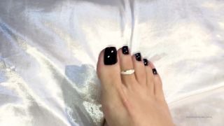 adult xxx video 20 queen rainha 04-03-2020 Come suck my beautiful toes Vem chupar meus lindos dedos on femdom porn arab femdom-9