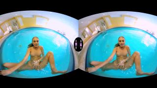 VR Nancy A - Blonde Enjoys Solo Play in a Pool 2017-3