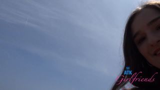 [ATKGirlfriends] Violet Viper Malibu Park 1 [08.13.25] [1080p]-5
