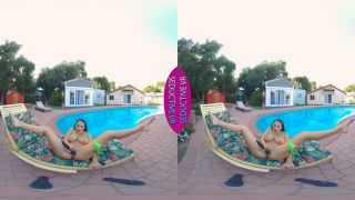 Horny Big Tit Sofi Squirts - 8K UHD VR-3
