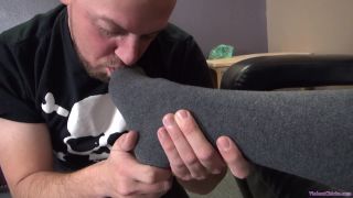 7156 Footfetish, licks feet, Foot Worship-2