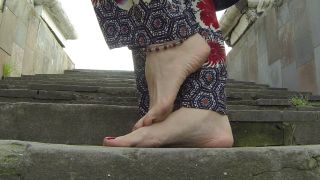 6242 I Show Off My Dirty Feet  Lick It-6