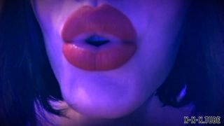 Fetish porn  Maitresse Madeline Marlow  Maitresse Madeline Marlow Hypno Lips Episode A Femdom Joi Bj Surrealist Fa-2