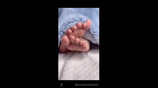 snowonshoes  Happy toesday 16-11-2021-2