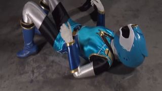[SuperMisses.com] SPSE-01 Hisou Sentai Kageninja Blue is attacked by female-006-5
