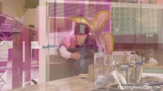 online xxx video 26 Aaliyah Hadid - The Driver on femdom porn sock fetish porn-1