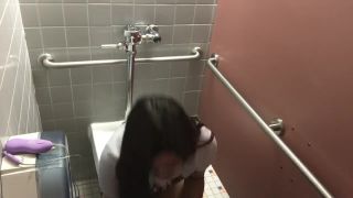 Cute_Asian_Girl_Masturbate_in_Public_College_Restroom-6