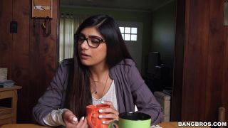 Mia Khalifa Mia Khalifas First Monster Cock Threesome mc13763 30.01.15 - 30.01.15-0