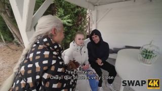 Hot Blonde SWAP4K. Kinky couple fucked a girl after feet massage, cuckold boyfriend was watching-2