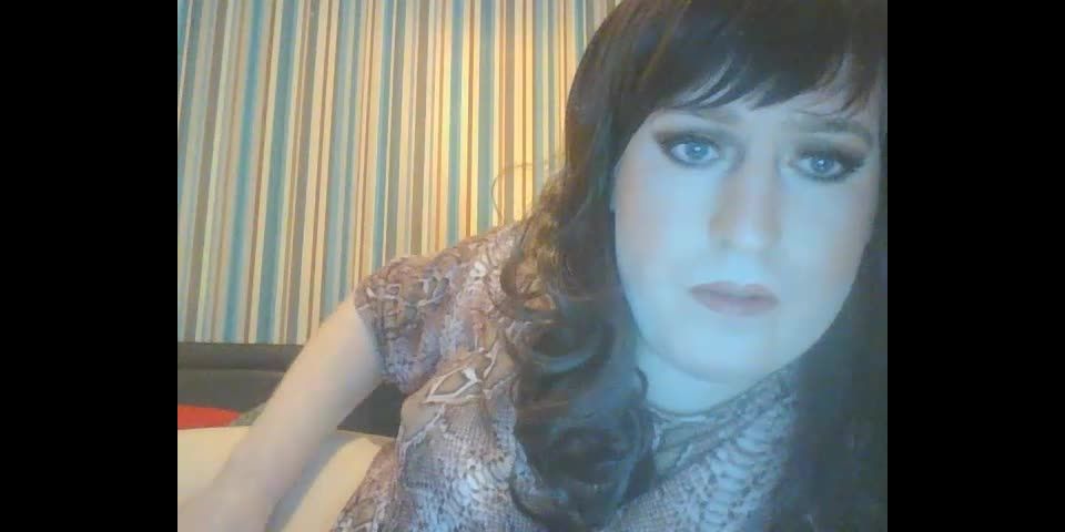 Shemale Webcams Video for January 04, 2019 – 34 Shemale!