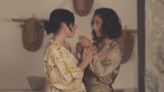 Maria Riot & Tula Vida - Lemonada - Lesbians-1