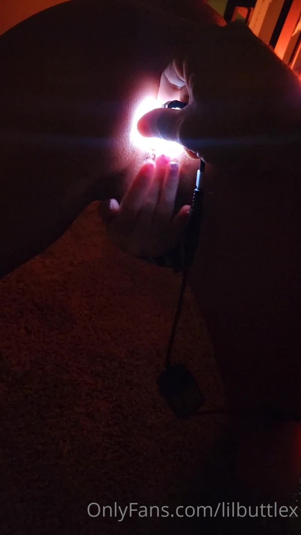 Lilbuttlex - trying to see from hole to hole 18-02-2023