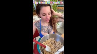 giaisabellaxx H265 2022-09-18 cookies + mommy milkers-8