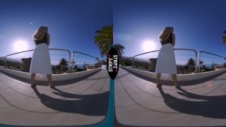 "take a dip" - Natasha Anastasia Oculus, Go 4K-0