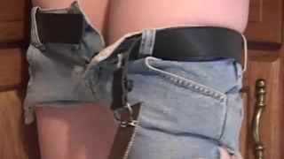 [SiteRip] MeganQT 050308 mqt shorts-7