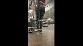 Bernyboo17 () Bernyboo - my form wasnt great cause it was the end of the workout 24-11-2021-5