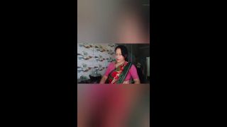 Sex Newly married Bhabhi seduce by bra seller in the home-0