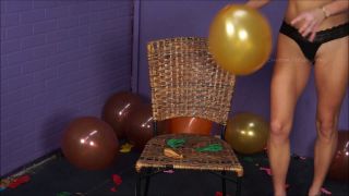 Custom Fetish - Sexy Amber Sit Pops Balloons - Fetish-8