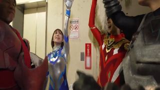 [SuperMisses.com] GIGP-63 Giant Heroine Serosa Part 1 Suit Actress Behind-001-1