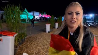 Daynia - Die PERVERSESTE FANSCHLAMPE vom PUBLIC VIEWING - AO 3LOCH Fick mit MEGA X... - FullHD 1080P-0