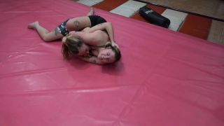 The Morganna vs Victoria Reign Extreme Fight Rematch-9