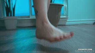 Imilia Audley - VERSION 1 Wet Dream of Giant Stepmommy (Fetish porn)-6