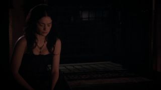 Azure Parsons, Janet Montgomery – Salem s01e02 (2014) HD 1080p!!!-5